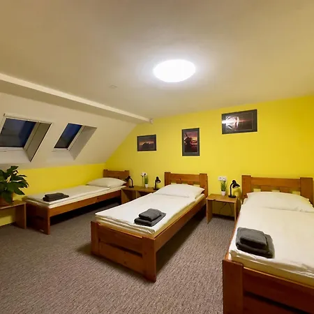 山林小屋 Smrk